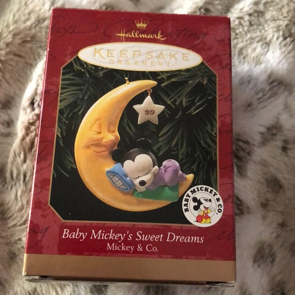 Hallmark Keepsake Ornament- Baby Mickey & Co - Picture 1 of 3